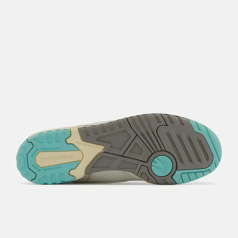 New Balance 550 Sea Salt Surf