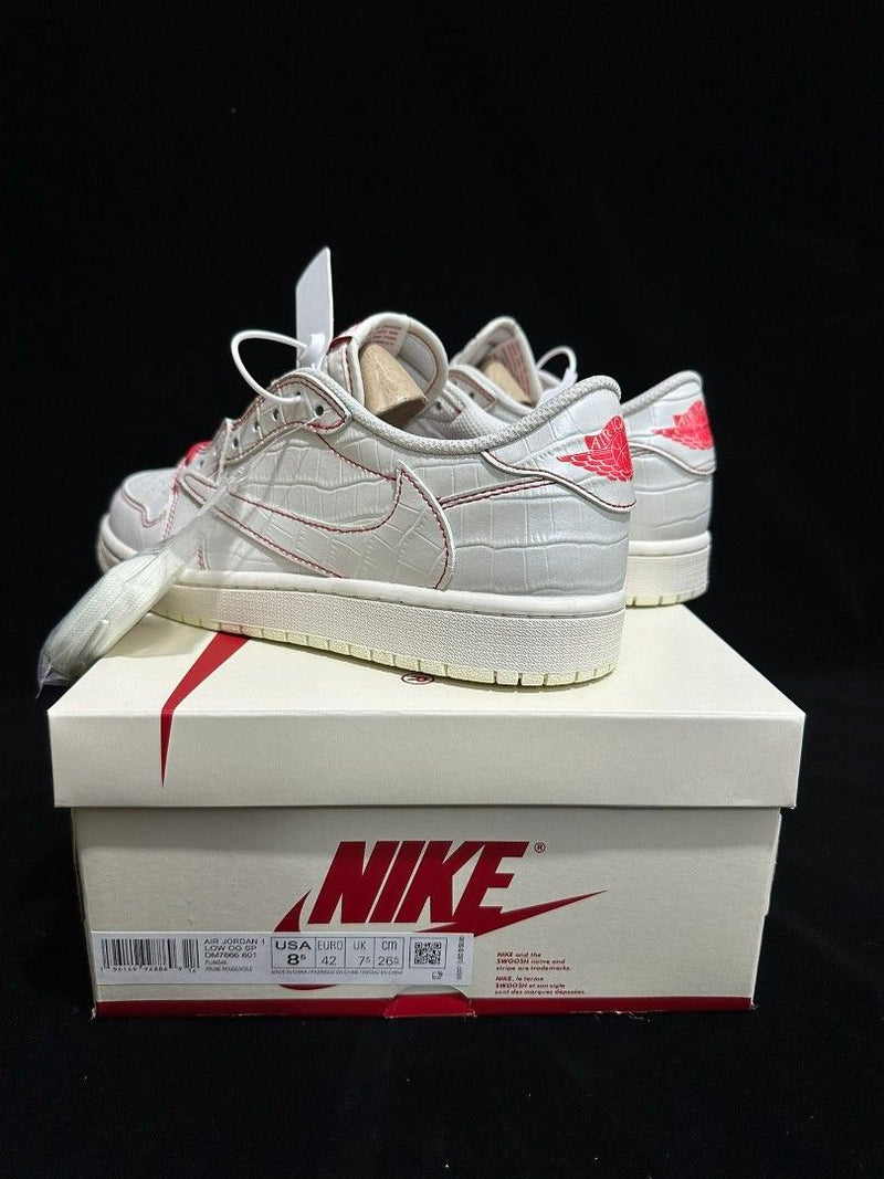 Tênis Nike Air Jordan 1 Low x Travis Scott
