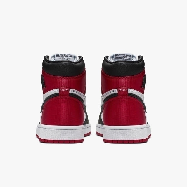 Air Jordan 1 Retro High OG 'Satin Black Toe'