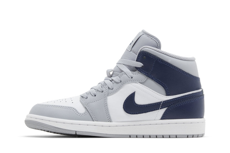 Tênis Air Jordan 1 Mid Wolf Grey Midnight Navy Cinza