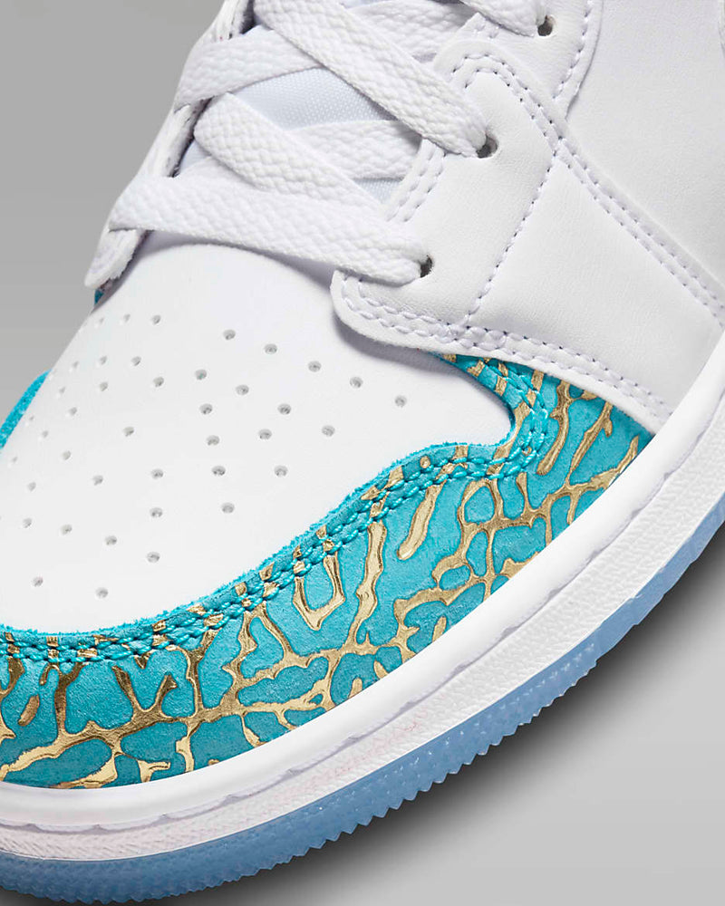 Air Jordan 1 Mid Sneaker School