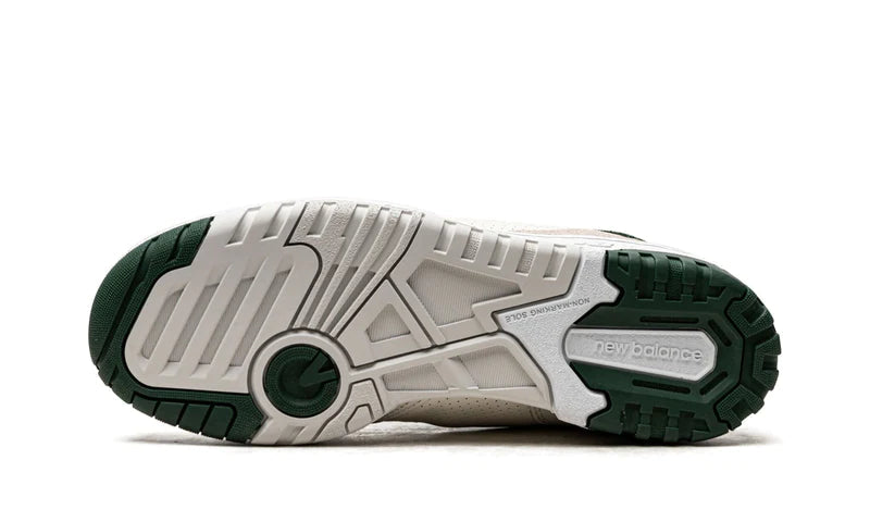 New Balance 550 Sea Salt Pine Green